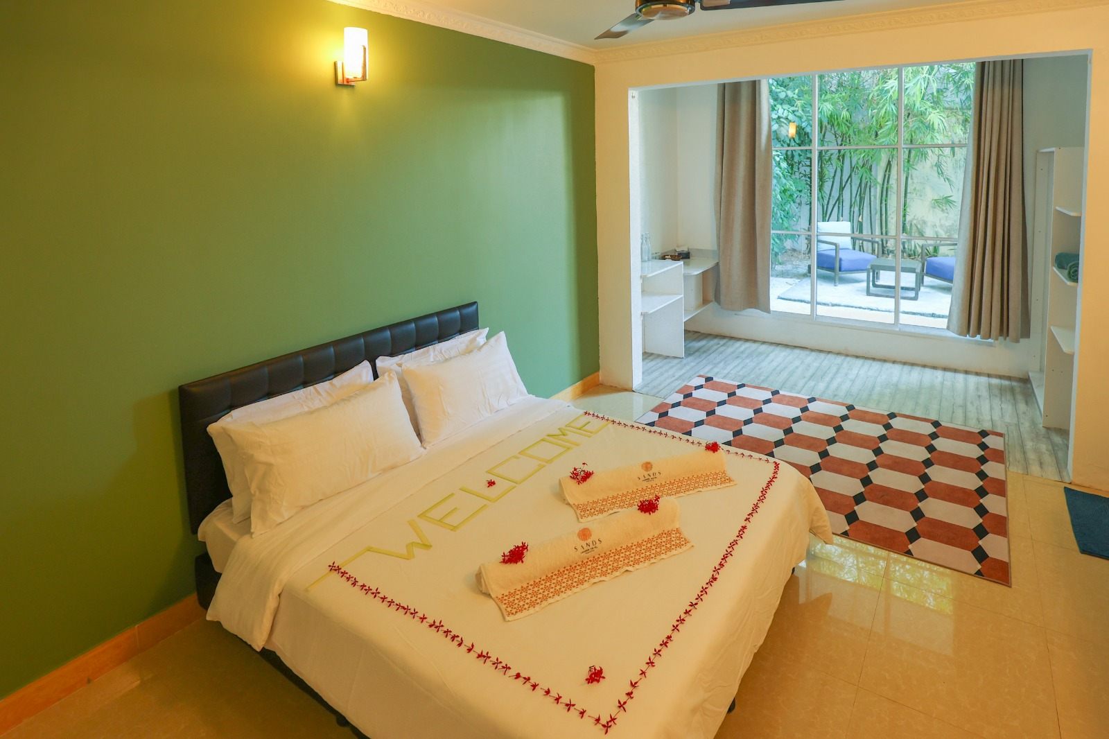Superior King Room with Garden View